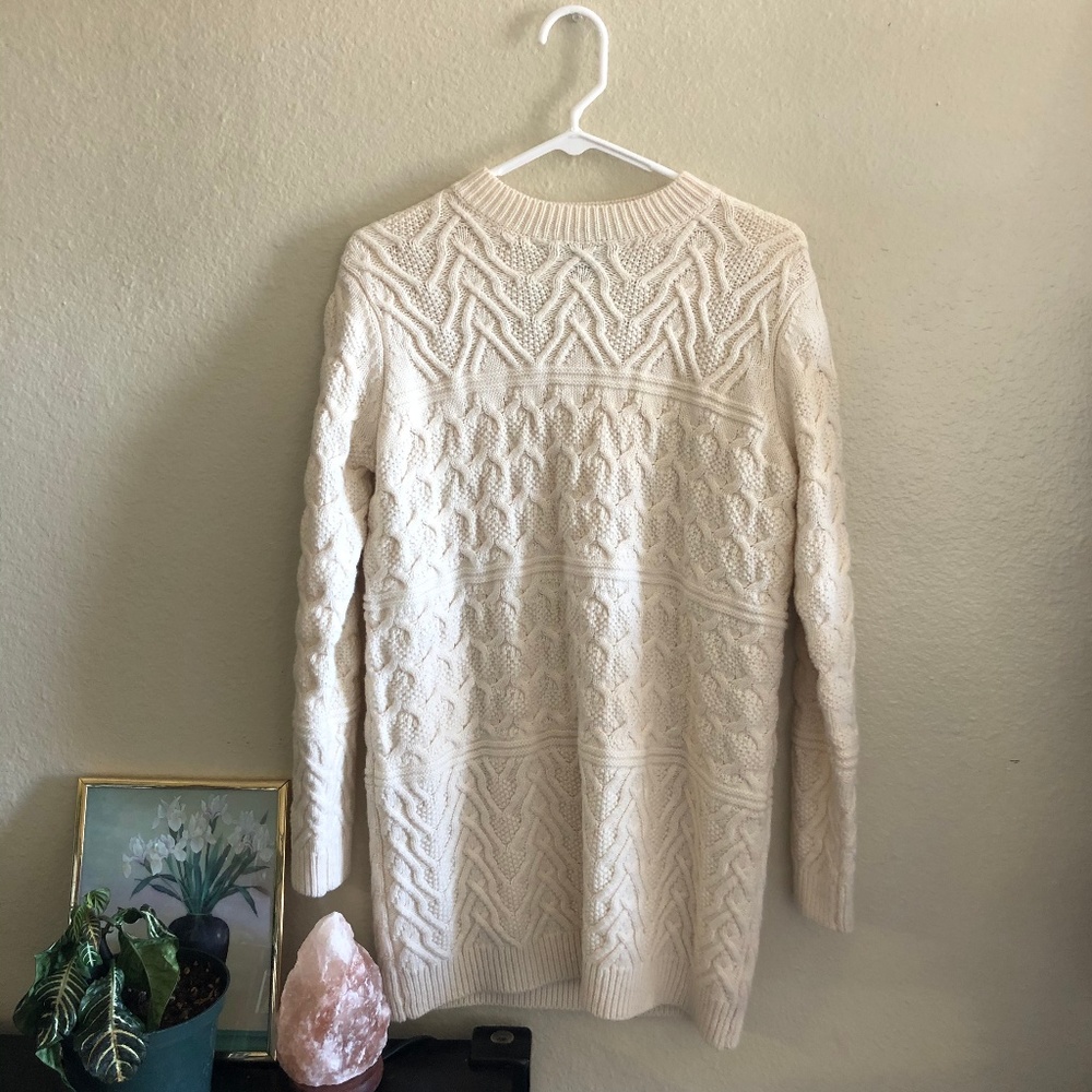 Forever 21 cable knit pullover. sweater dress